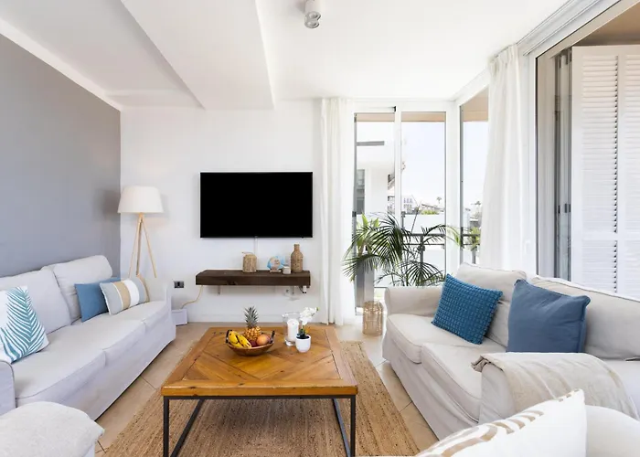 Hébergement de vacances Casa Uamisun With Seaview & Pool